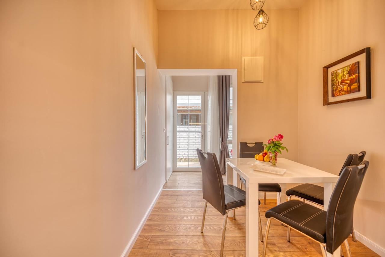 Apartments Vujosevic Tivat Luaran gambar