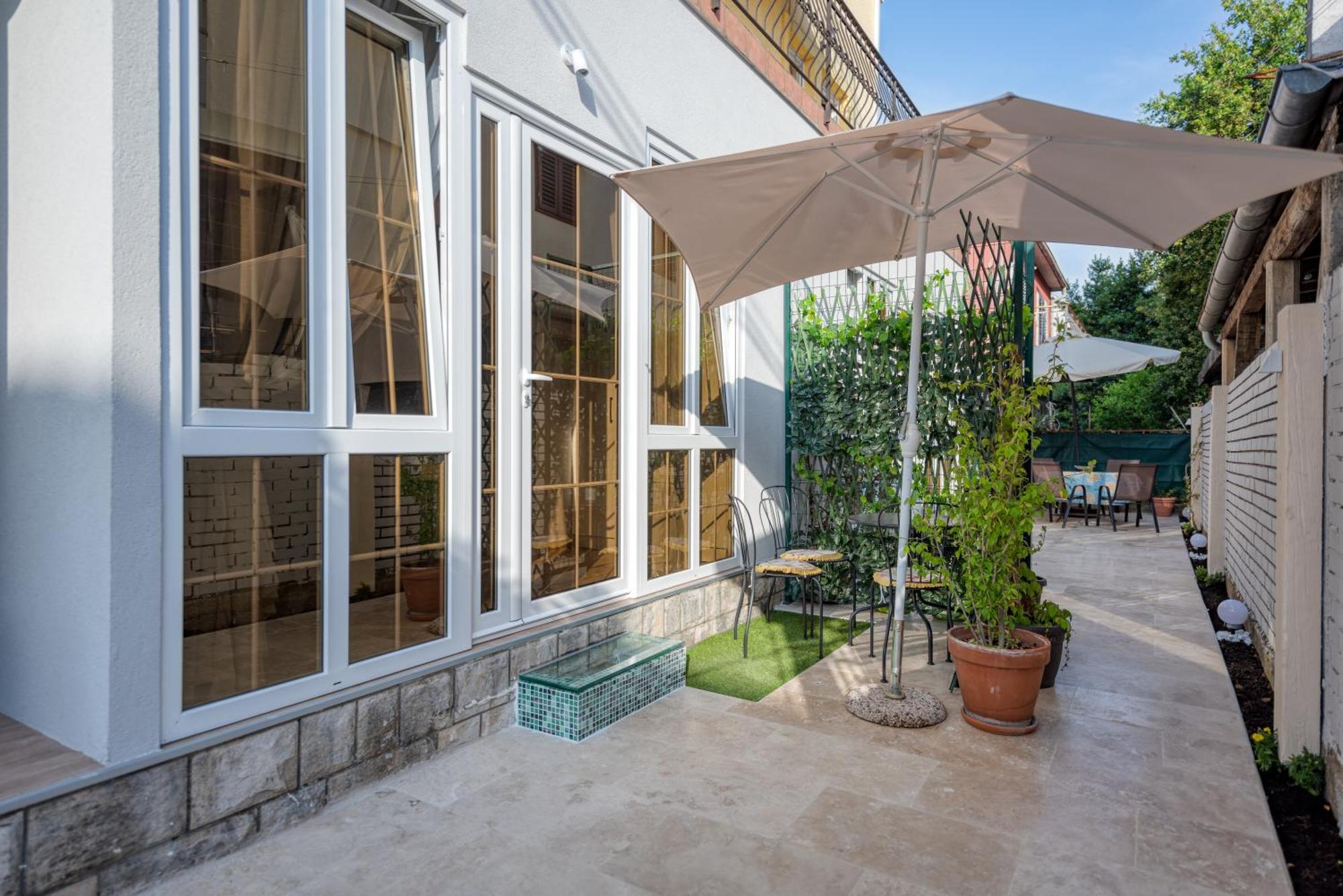 Apartments Vujosevic Tivat Luaran gambar