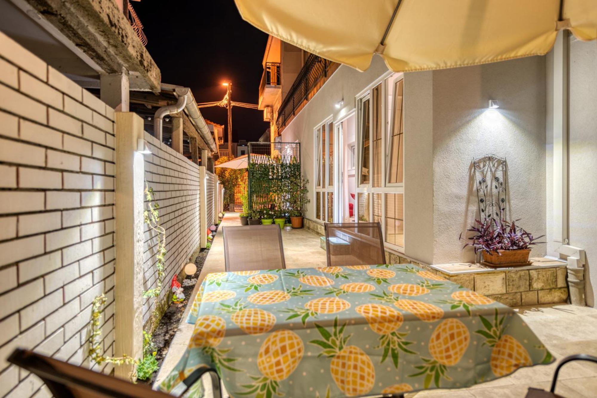 Apartments Vujosevic Tivat Luaran gambar